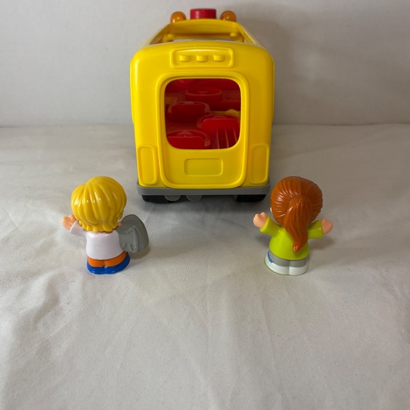 Fisher Price Little People 2016 School Bus Toy 2 figures Lights Sounds Works - Picture 5 of 10